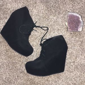 Elle lace up black quede platform booties